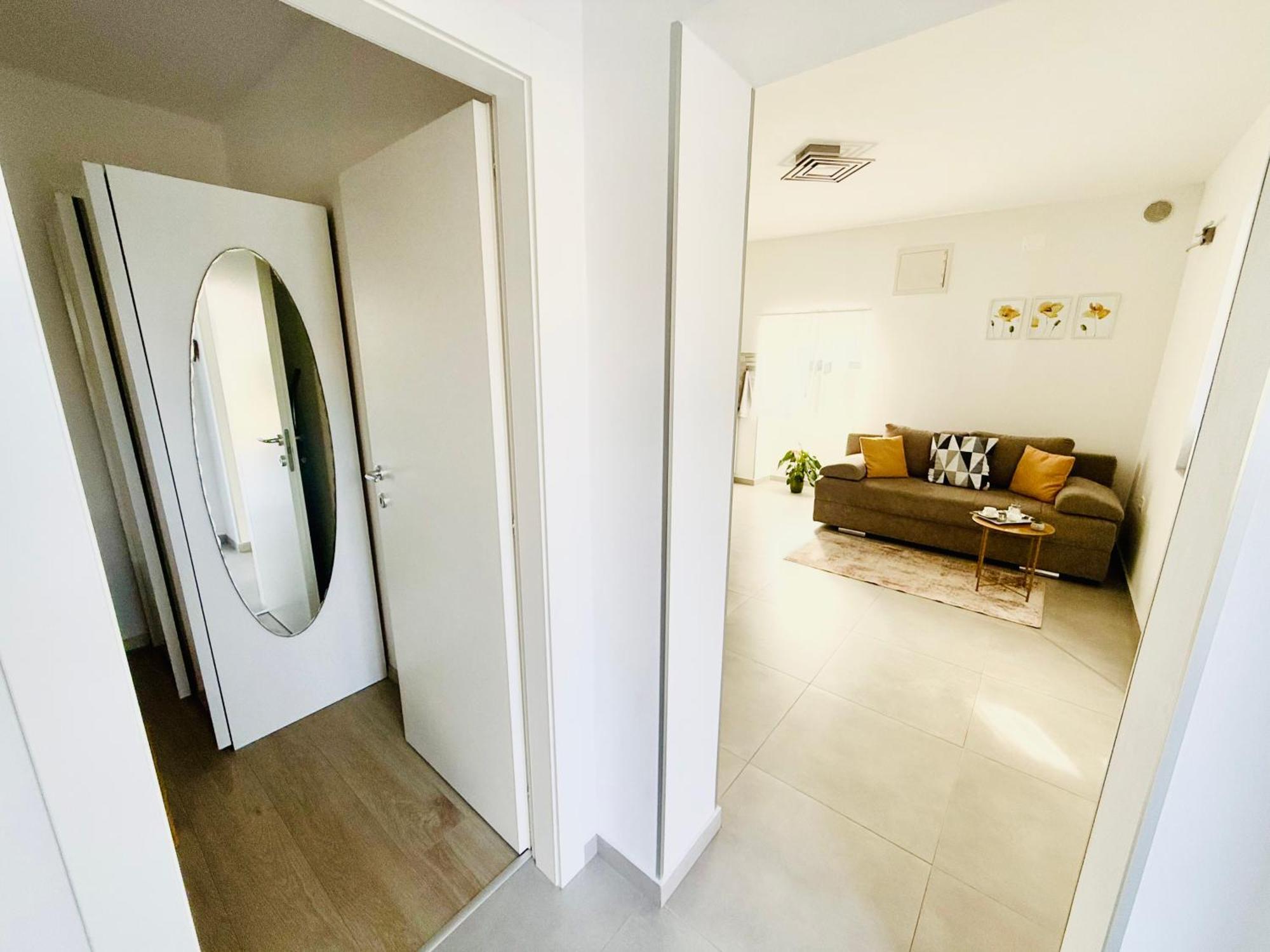 Apartment Erika - For 2 Near The Beach Pula Buitenkant foto