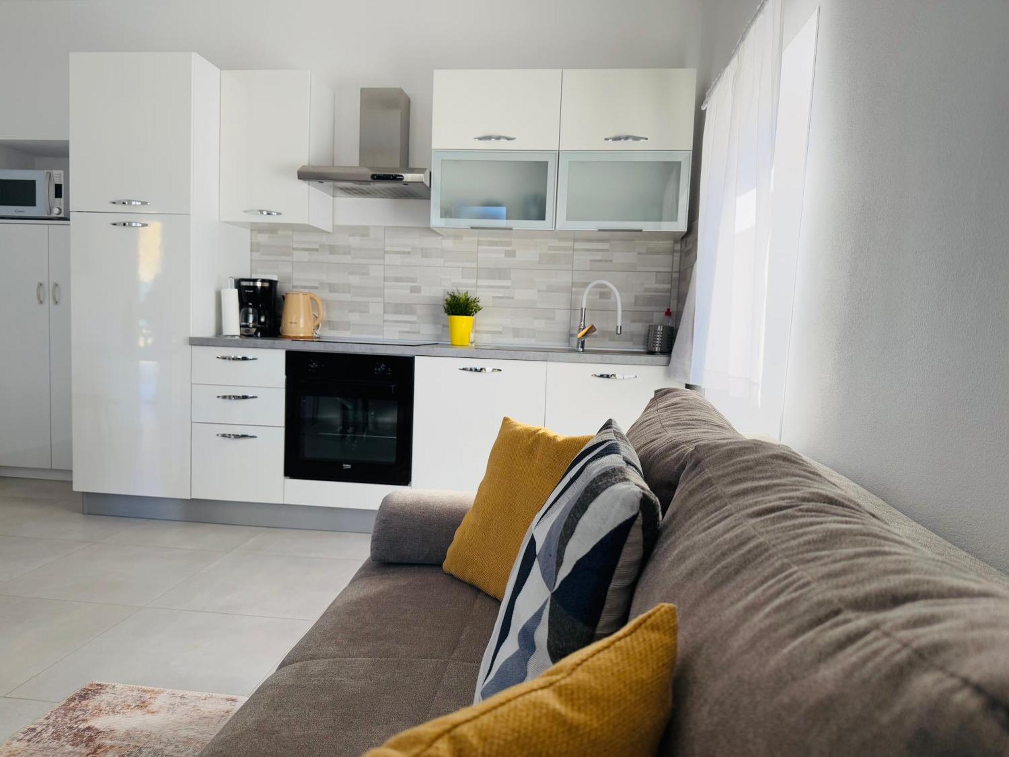 Apartment Erika - For 2 Near The Beach Pula Buitenkant foto