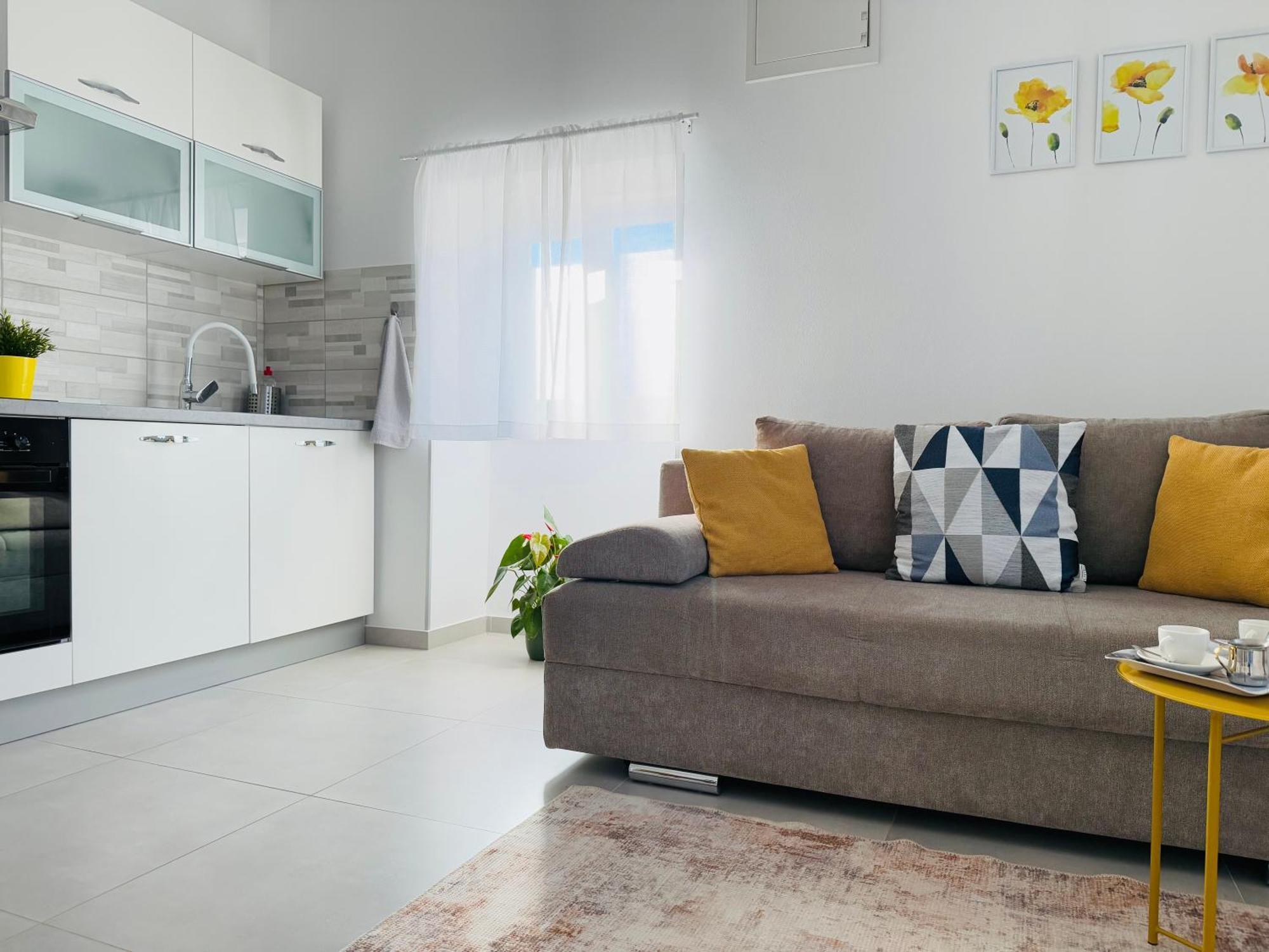 Apartment Erika - For 2 Near The Beach Pula Buitenkant foto